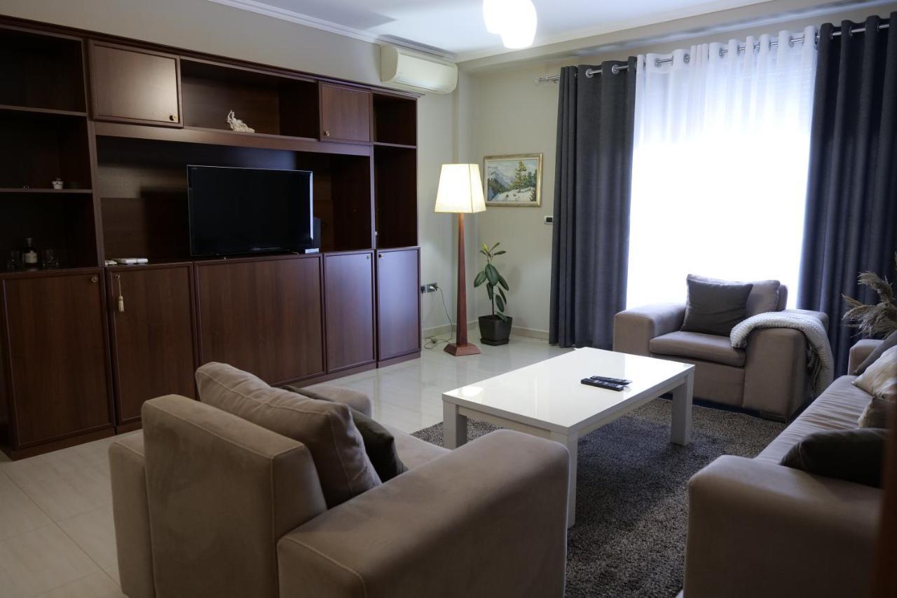 Luxury Condo In Tirana Kültér fotó